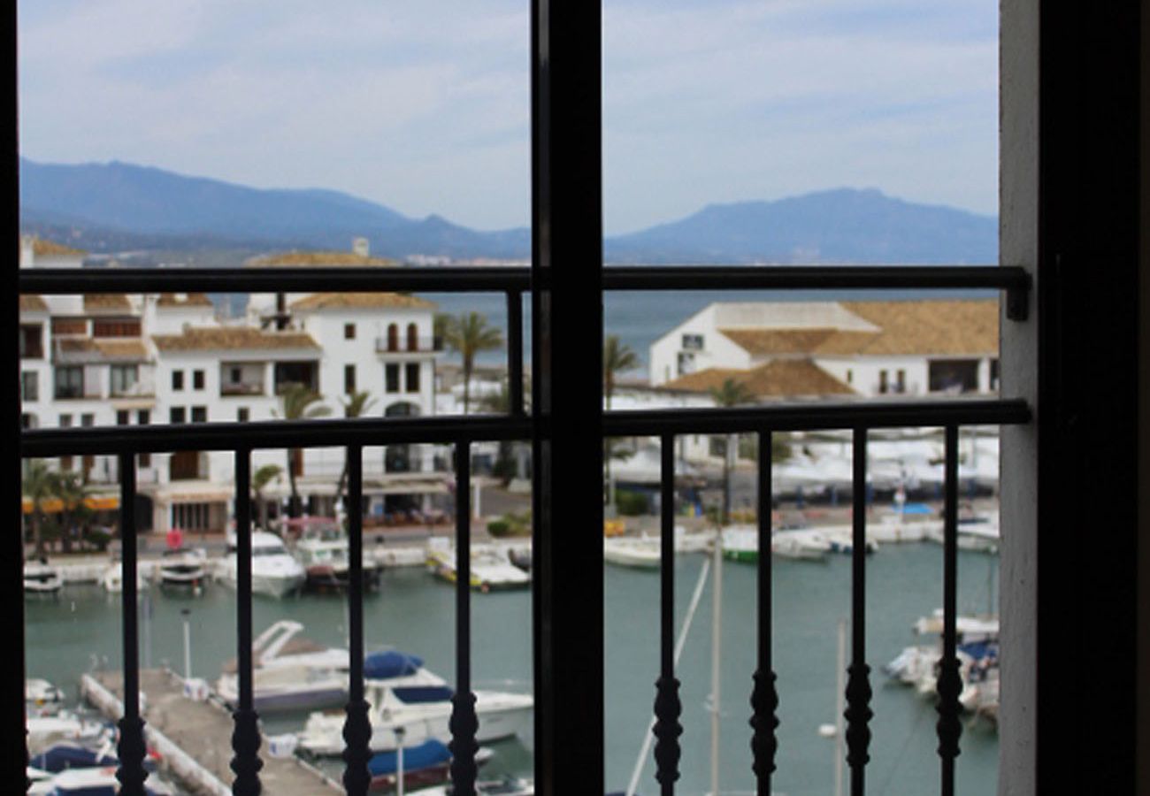Ferienwohnung in Manilva - Marina Real Port View 2105