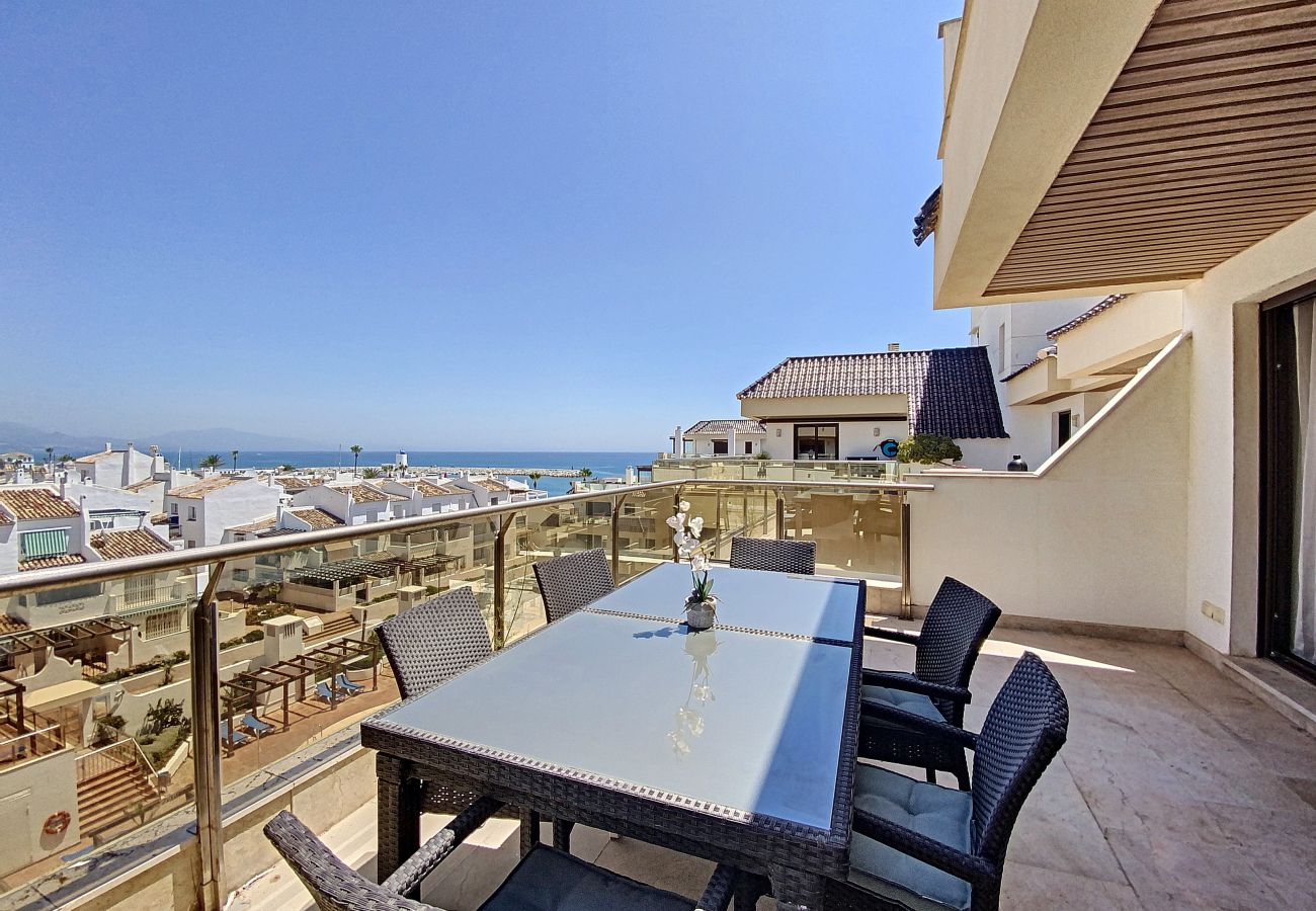 Ferienwohnung in Manilva - Marina Del Castillo 2129 On The Beach 