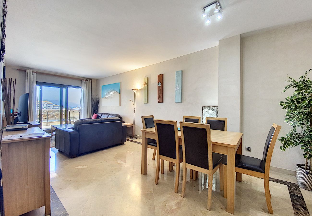 Ferienwohnung in Manilva - Marina Del Castillo 2129 On The Beach 