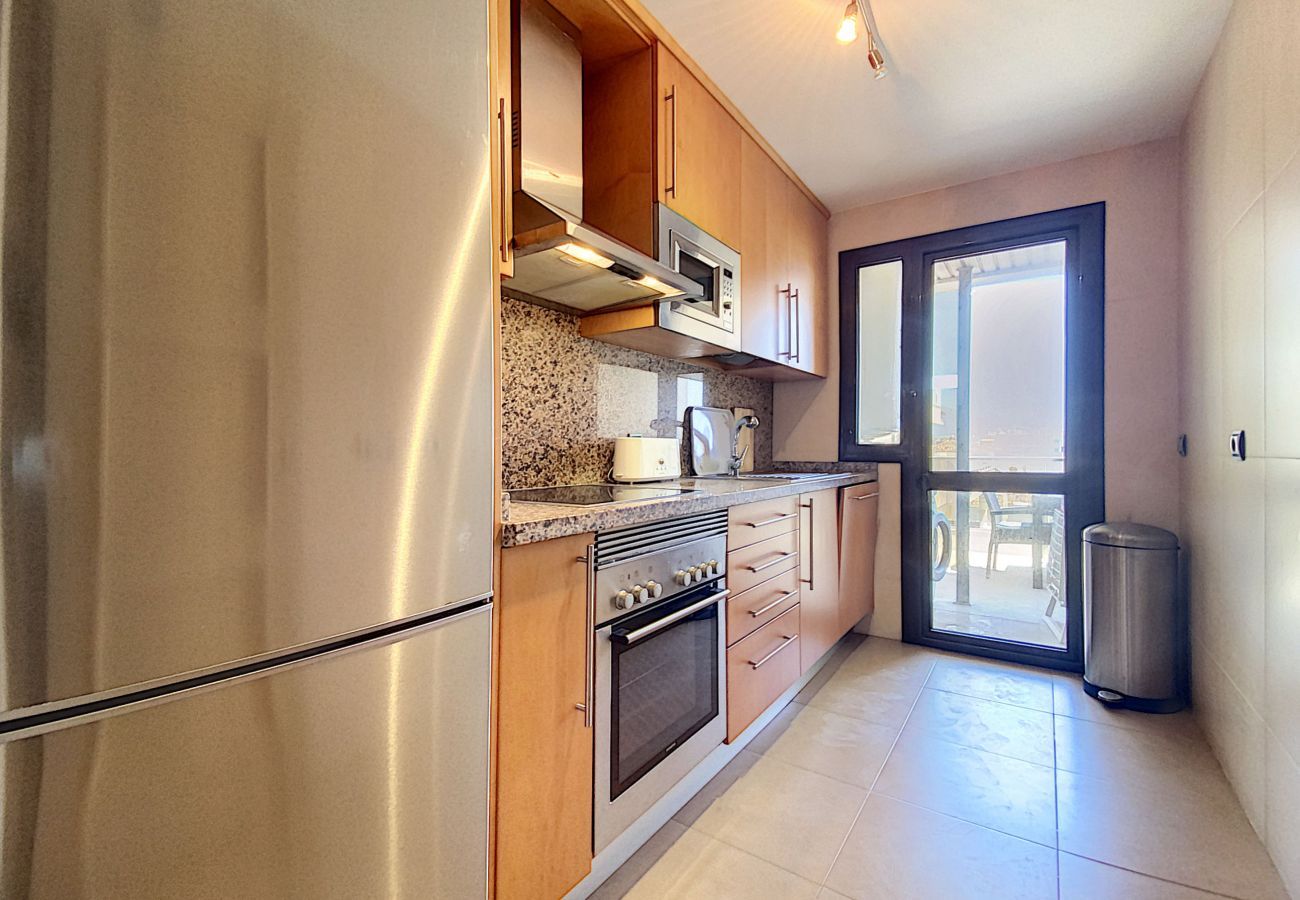Ferienwohnung in Manilva - Marina Del Castillo 2129 On The Beach 