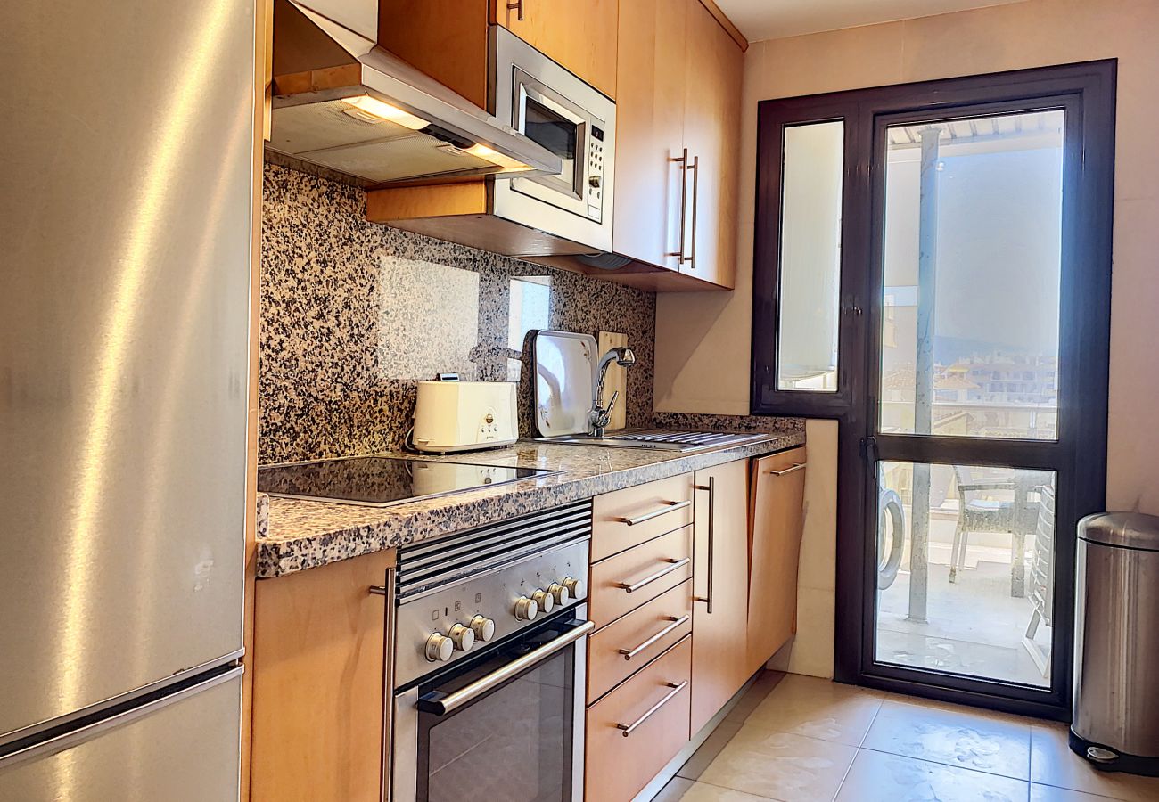 Ferienwohnung in Manilva - Marina Del Castillo 2129 On The Beach 