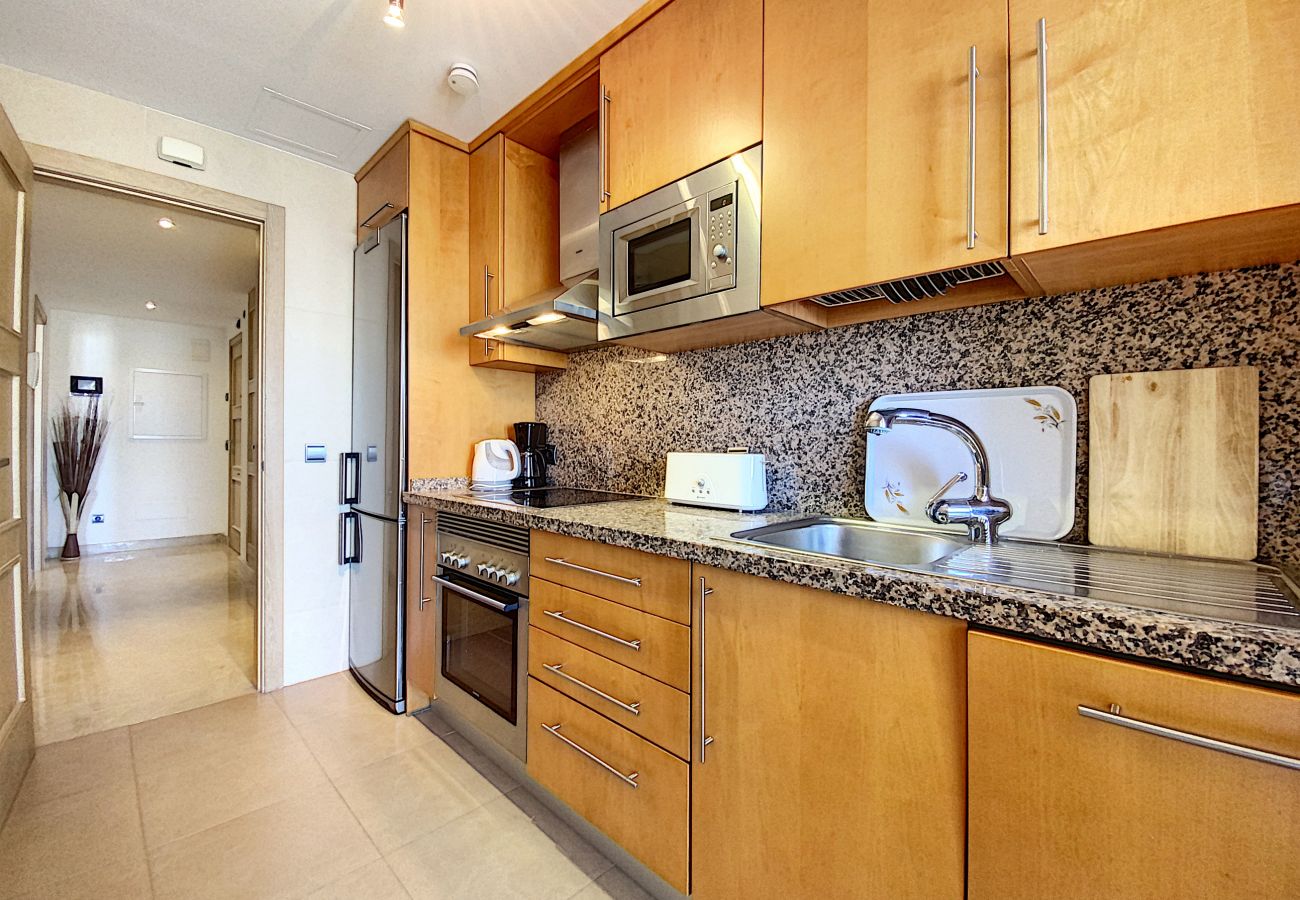 Ferienwohnung in Manilva - Marina Del Castillo 2129 On The Beach 