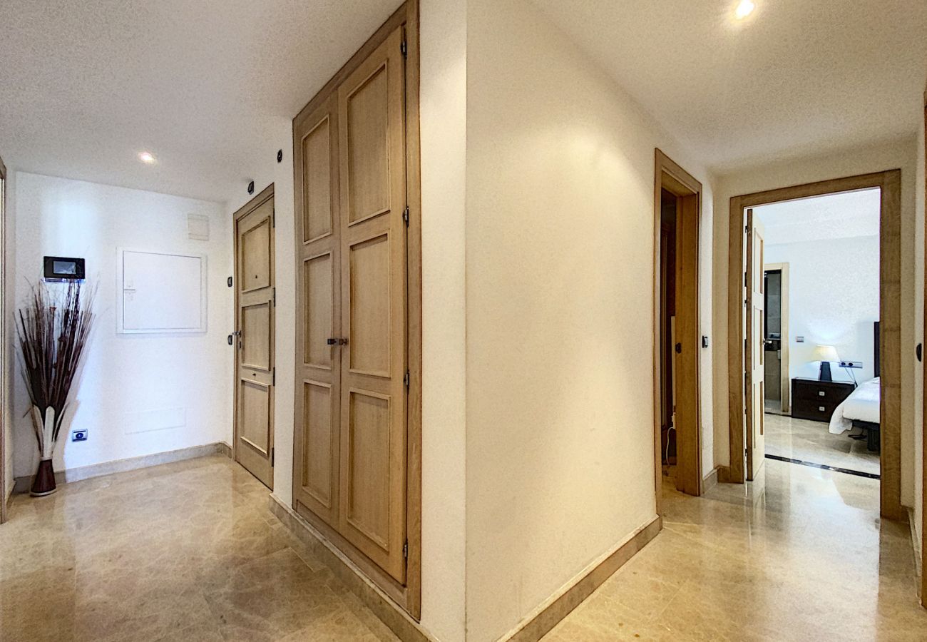 Ferienwohnung in Manilva - Marina Del Castillo 2129 On The Beach 