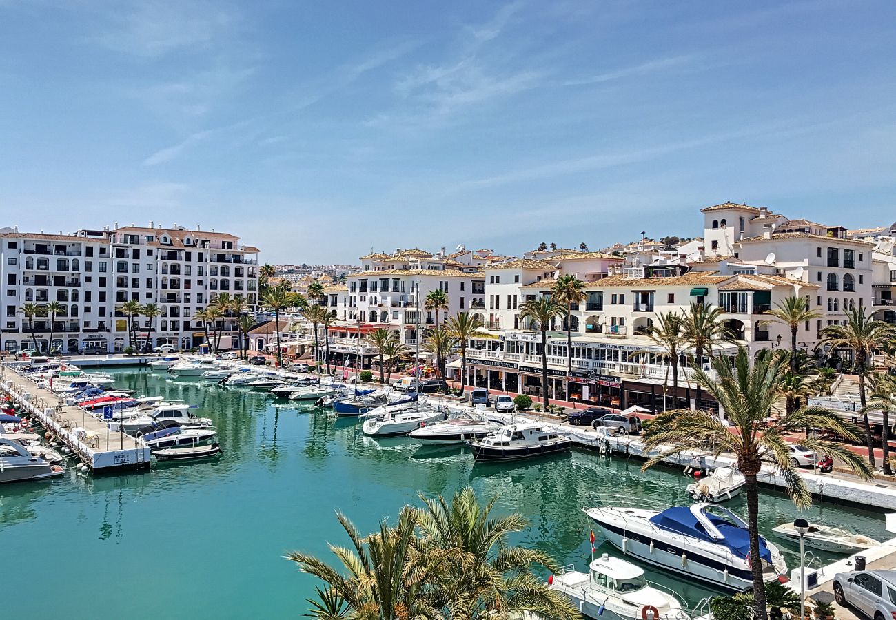 Ferienwohnung in Manilva - Marina Del Castillo 2129 On The Beach 