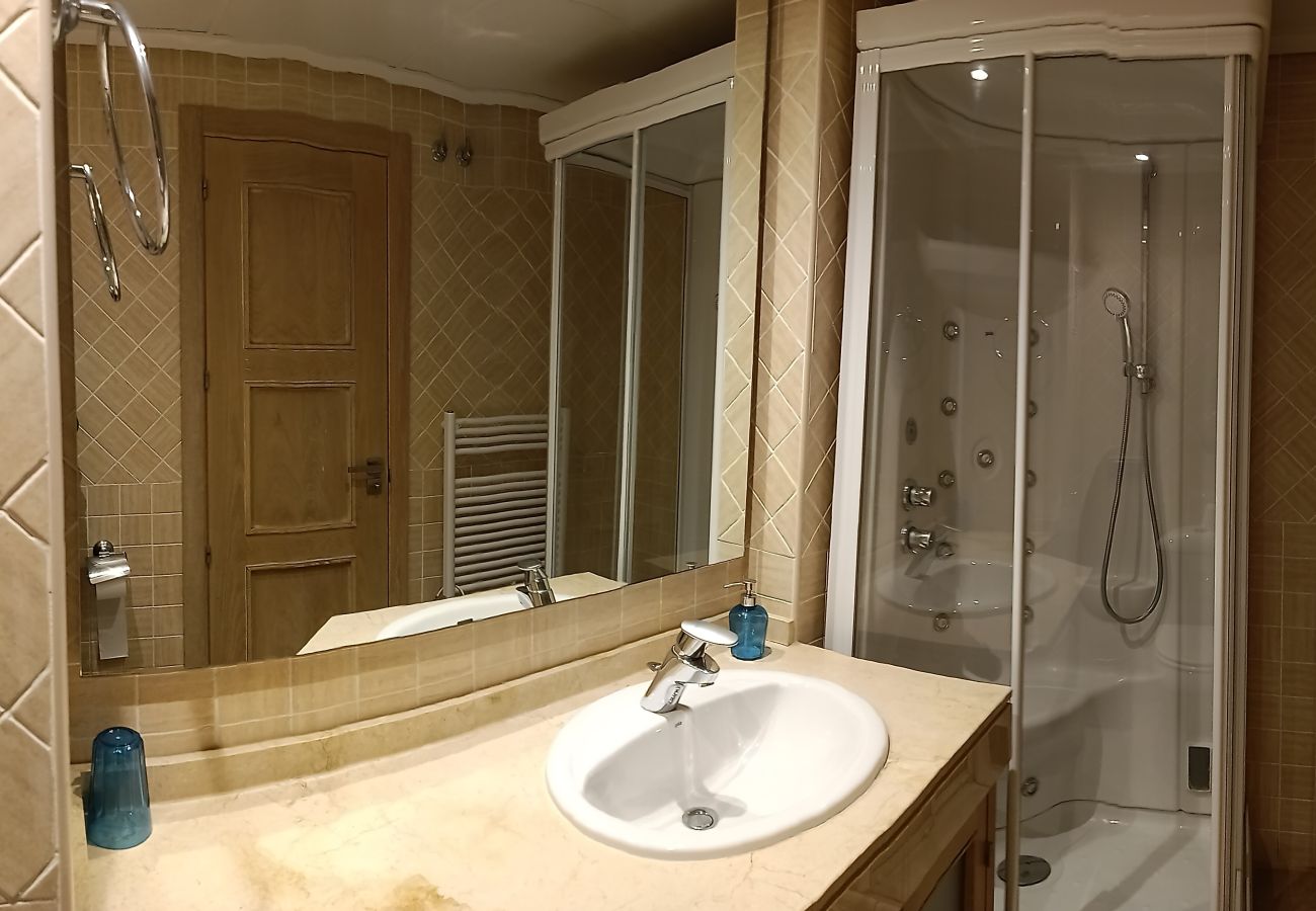 Ferienwohnung in Manilva - Marina Del Castillo 2129 On The Beach 