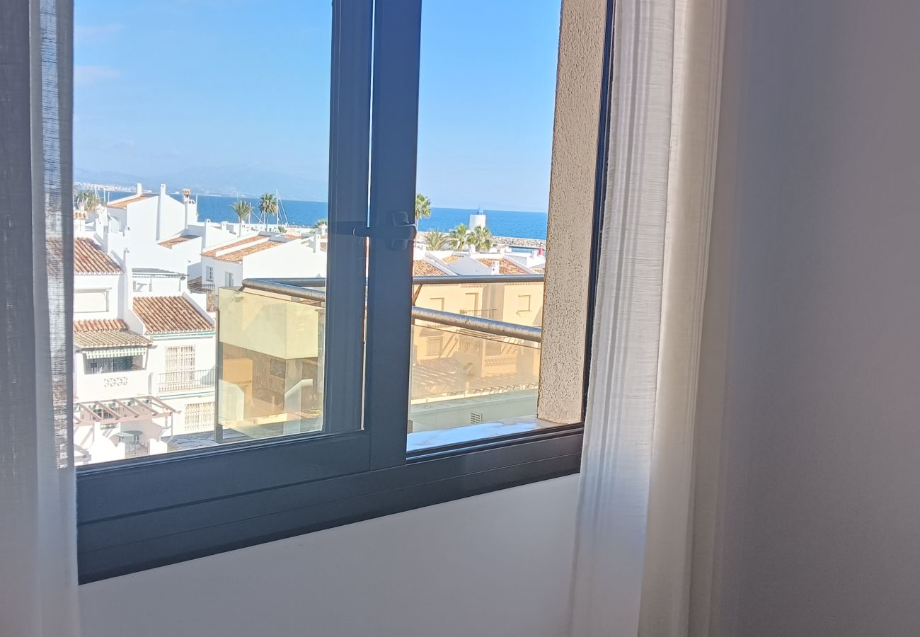 Ferienwohnung in Manilva - Marina Del Castillo 2129 On The Beach 