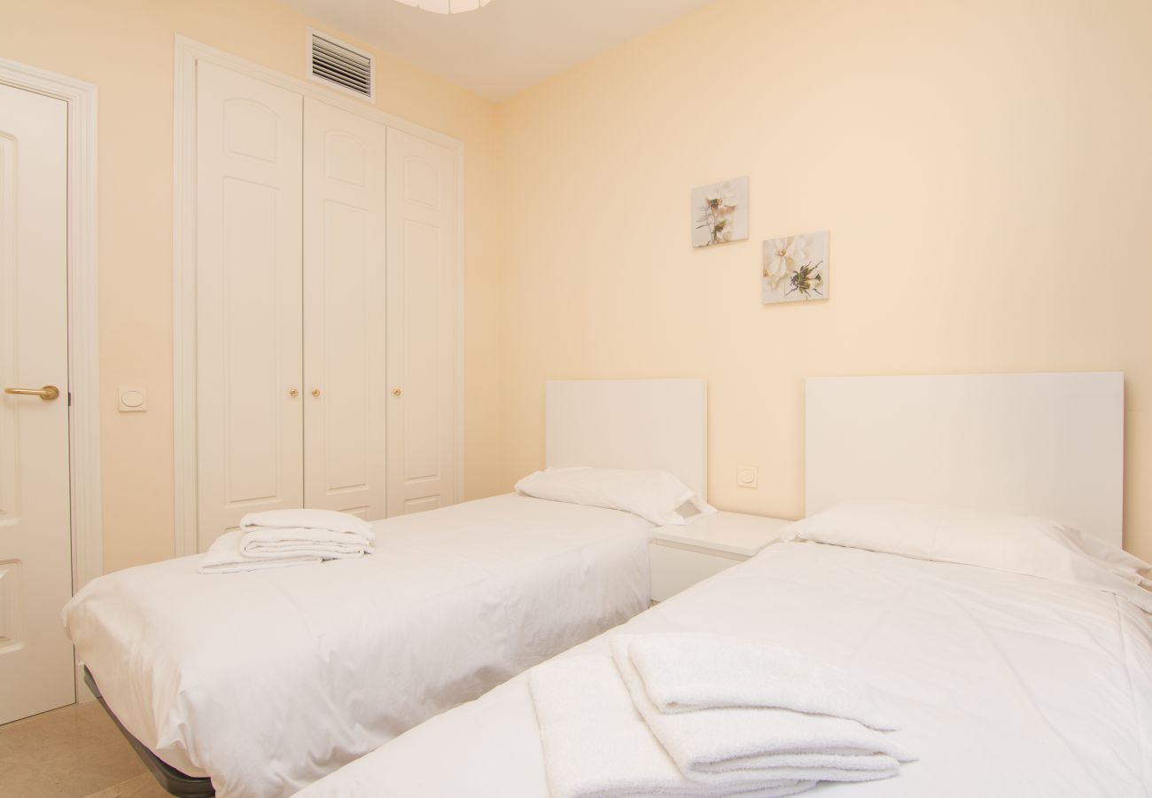 Ferienwohnung in Manilva - Duquesa Village  2114 Pool & Garden