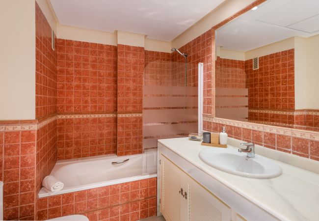 Ferienwohnung in Manilva - Colinas el Hacho 2320 Penthouse Vistas al mar Ferienwohnung in Manilva - Colinas el Hacho 2320 Penthouse Vistas al mar