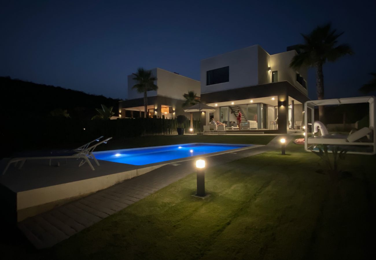 Villa in Manilva - Bahia de las Rocas 2254
