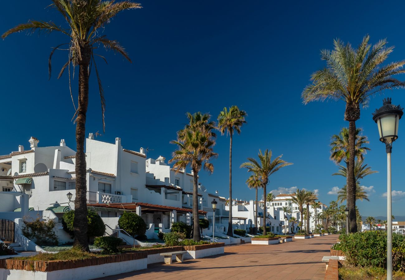 Villa in Manilva - Bahia de las Rocas 2254
