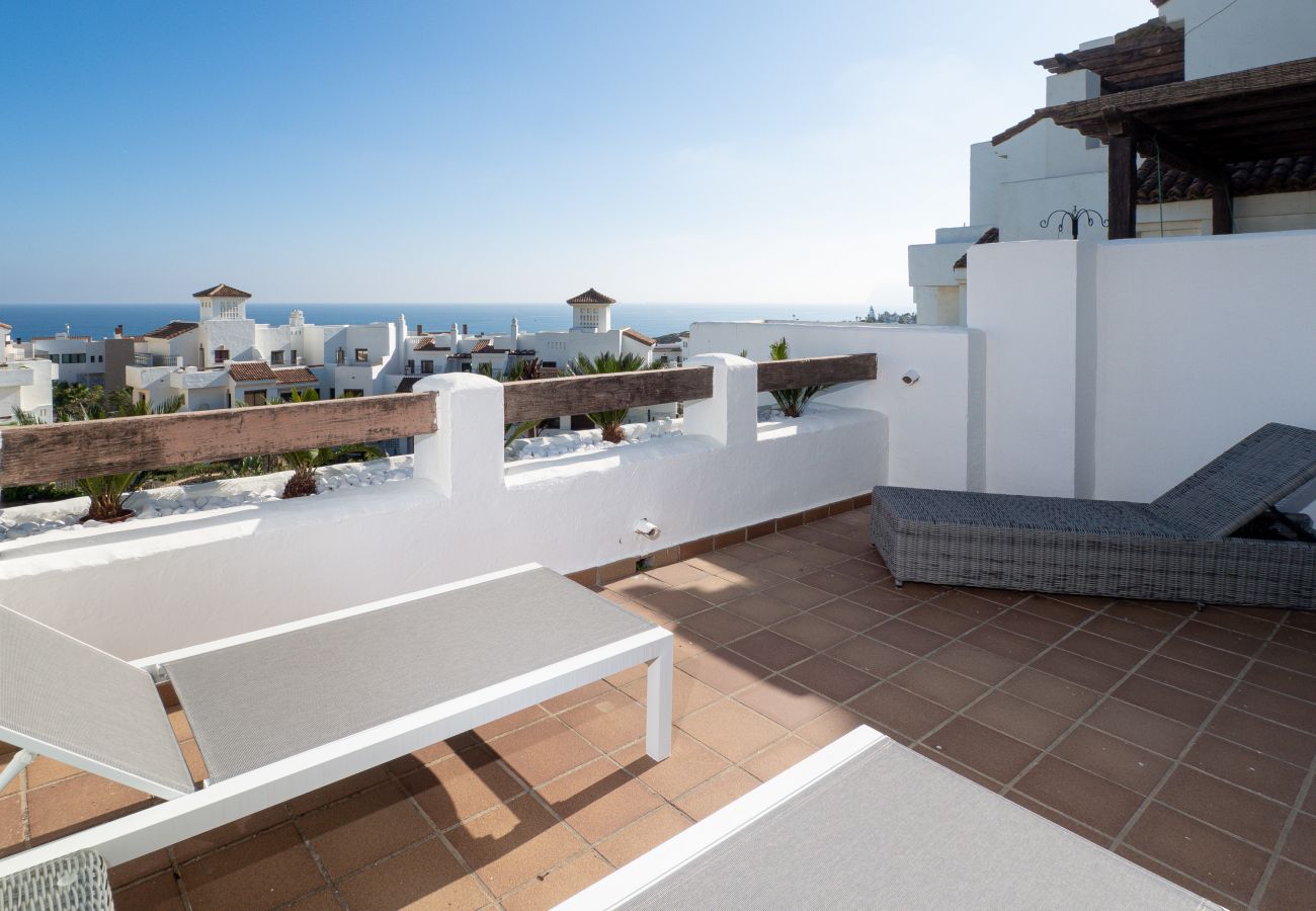 Villa in San Roque - Marina Alcaidesa 2305