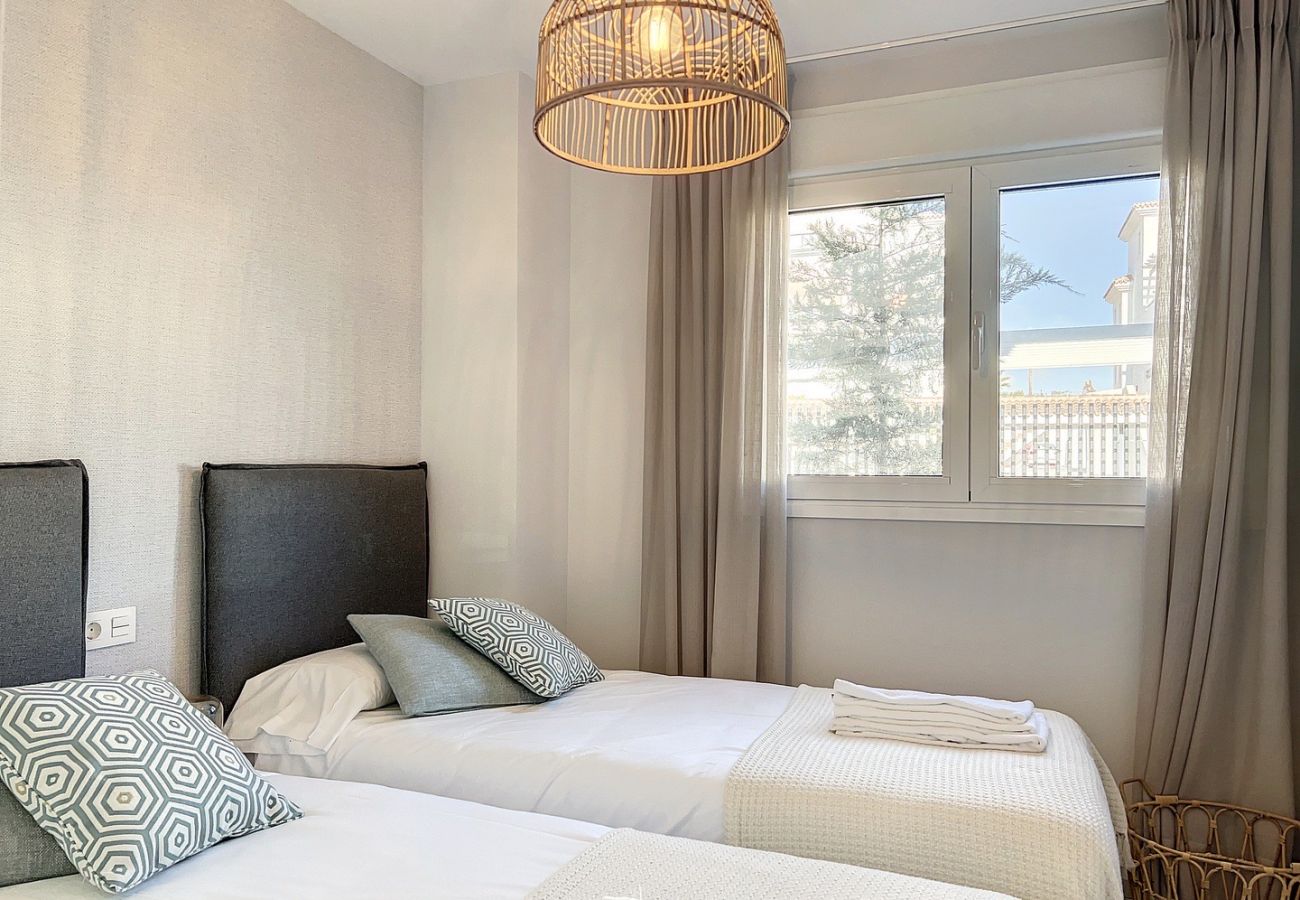 Ferienwohnung in Casares - Via Celere 2328  Golf & Sea view