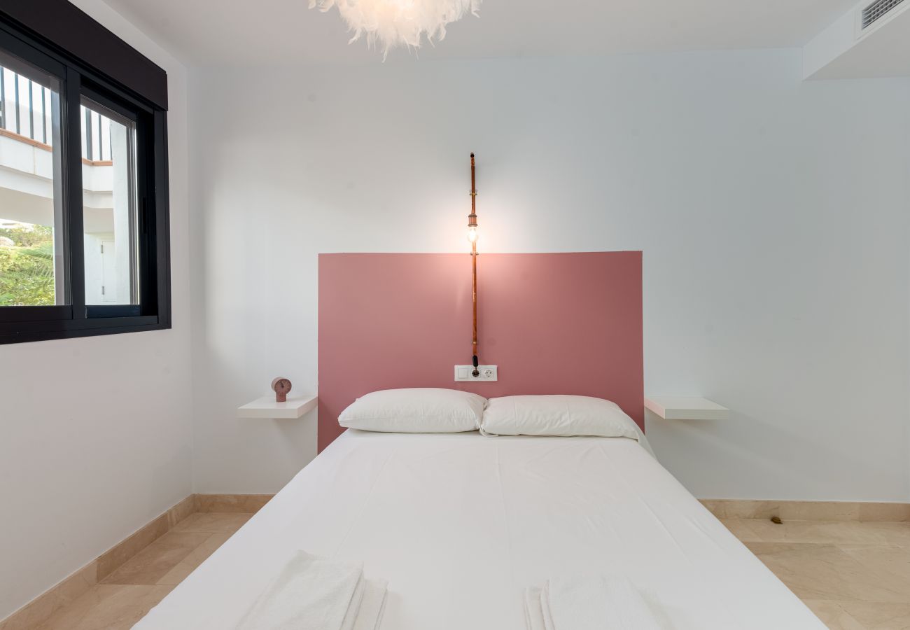 Ferienwohnung in Casares - Lotus 2401  - Beautiful apartment pool & sea view