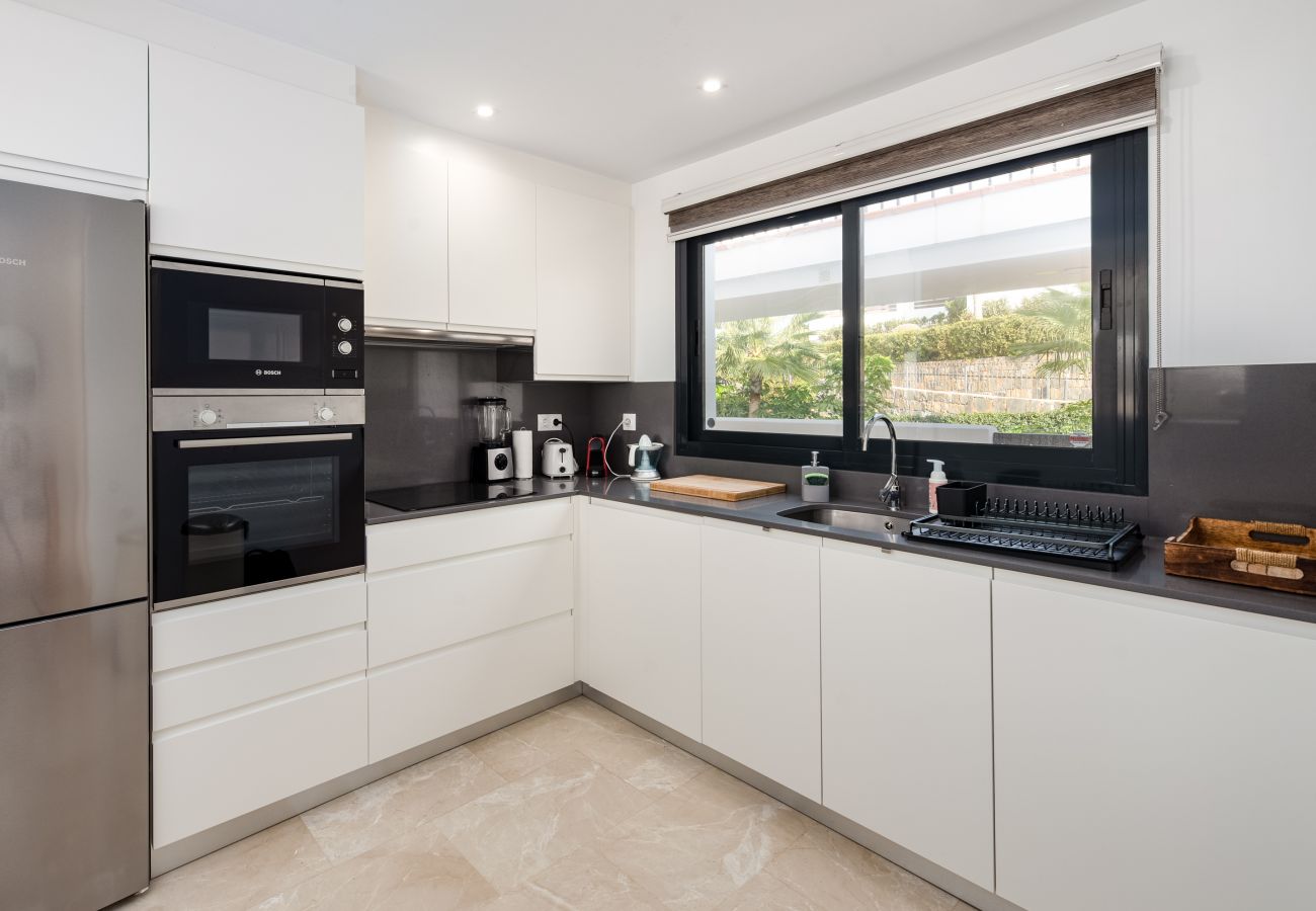 Ferienwohnung in Casares - Lotus 2401  - Beautiful apartment pool & sea view