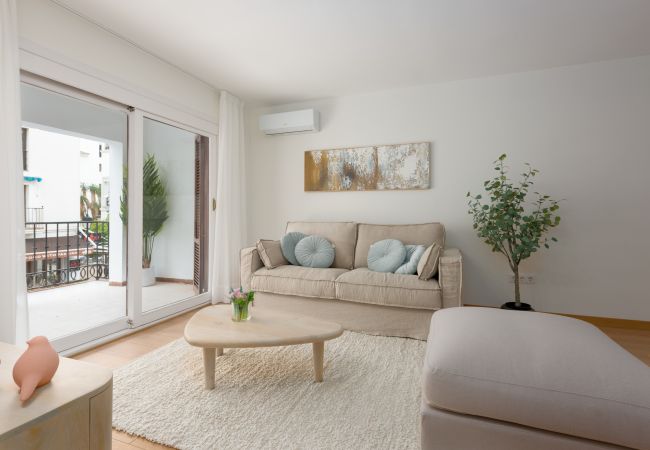 Ferienwohnung in Manilva - Chanquete  Harbour 2309  Two bedrooms