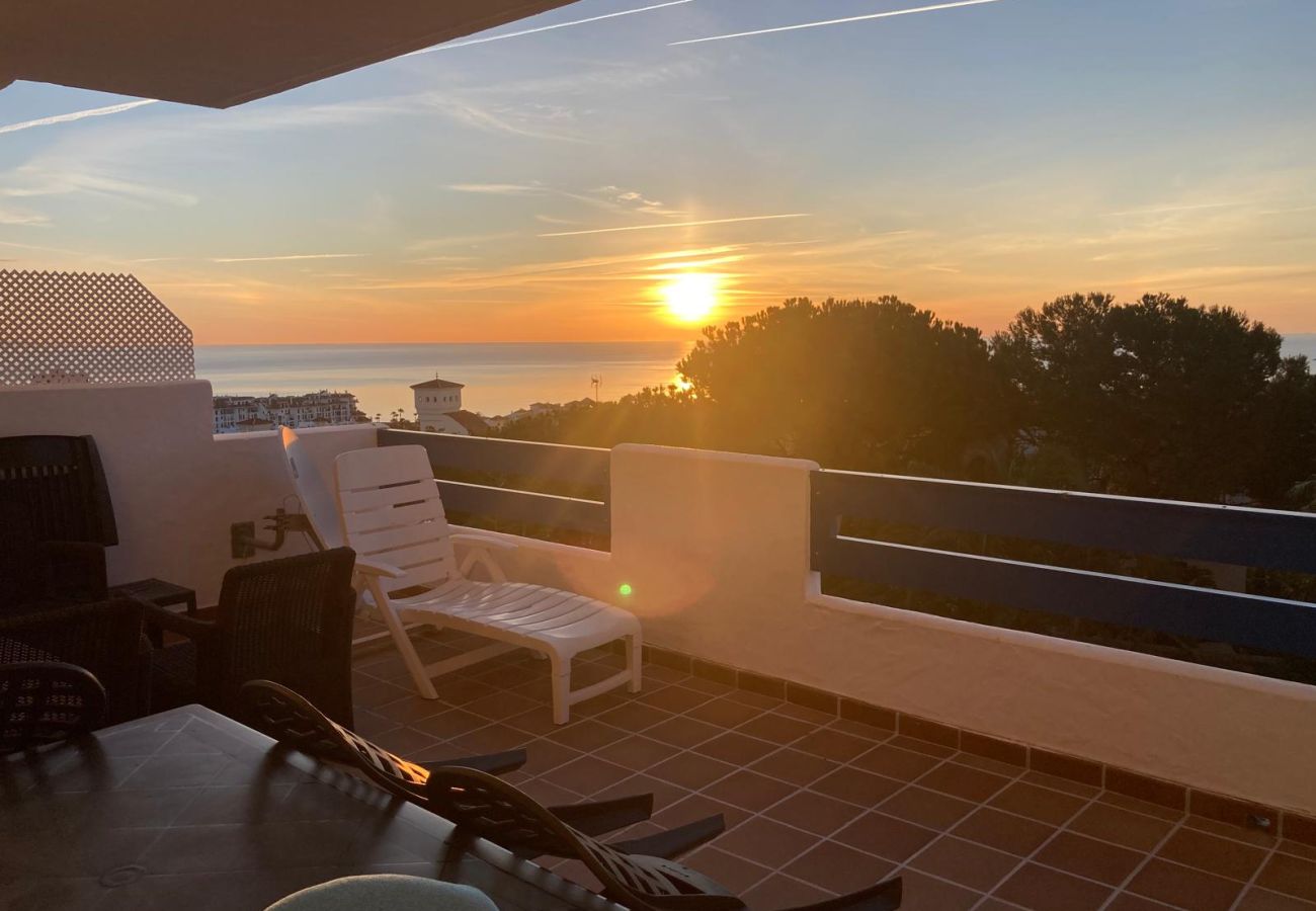 Ferienwohnung in Manilva - DUQUESA SUITES 2424 AZURE SKYLINE  