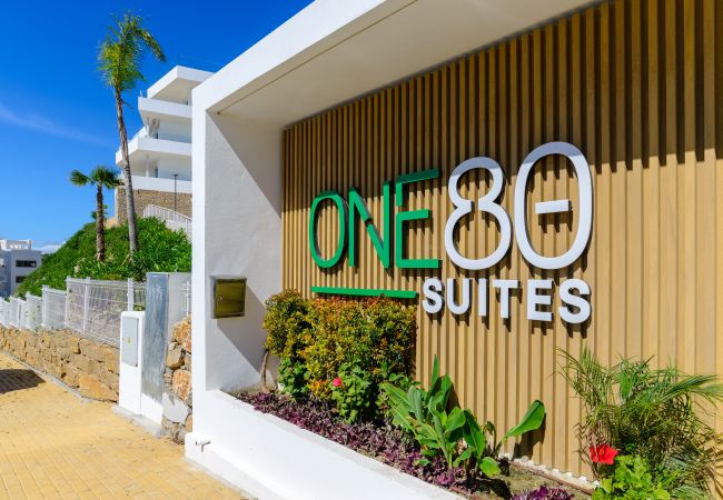 Ferienwohnung in Estepona - One 80 Suites Estepona Sea-view 2440 Ferienwohnung in Estepona - One 80 Suites Estepona Sea-view 2440