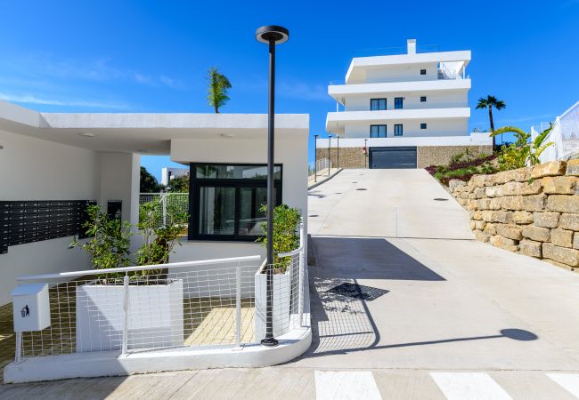 Ferienwohnung in Estepona - One 80 Suites Estepona Sea-view 2440 Ferienwohnung in Estepona - One 80 Suites Estepona Sea-view 2440