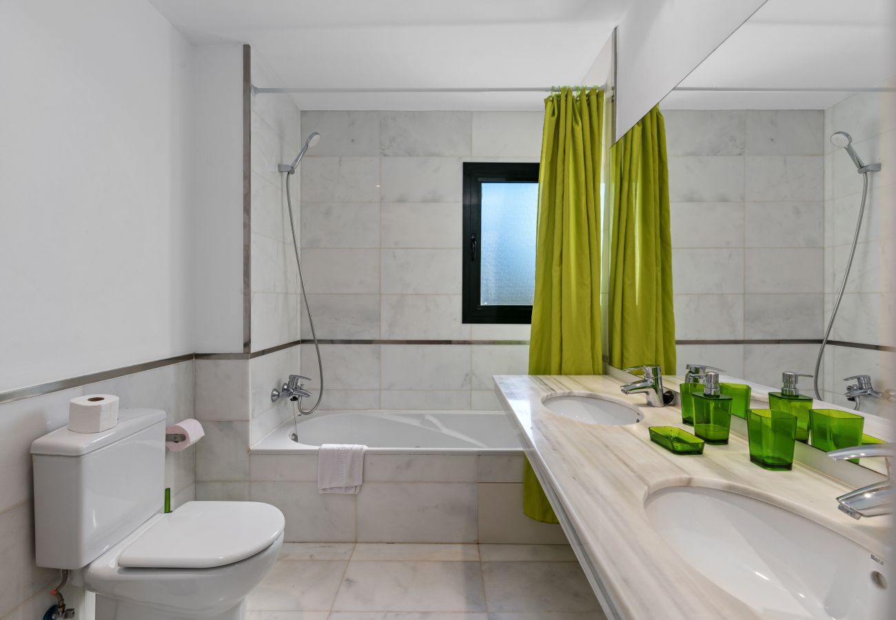 Ferienwohnung in Casares - AUGUSTA SEA & POOL VIEW 2467