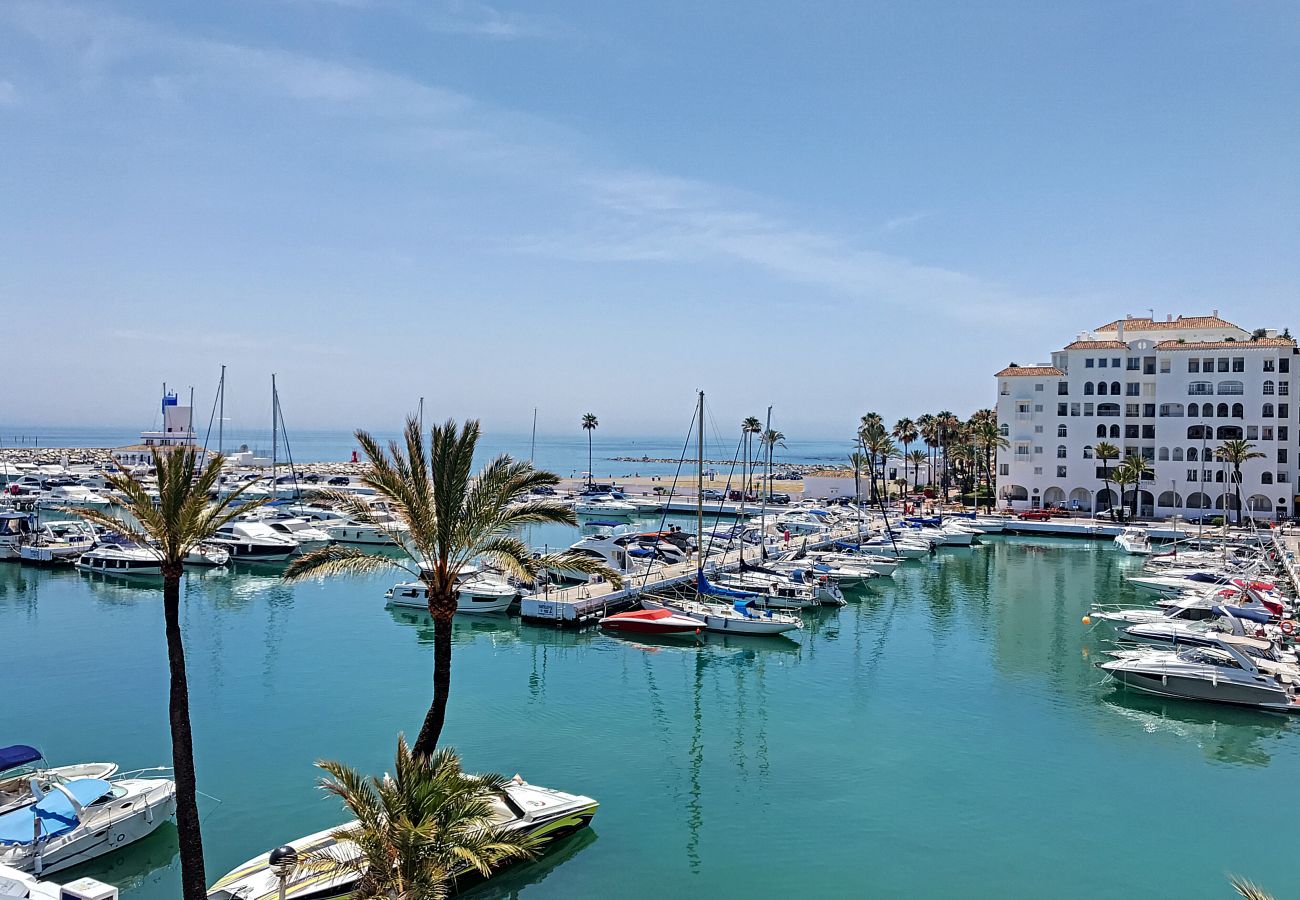 Apartment in Manilva - Marina Del Castillo 2076