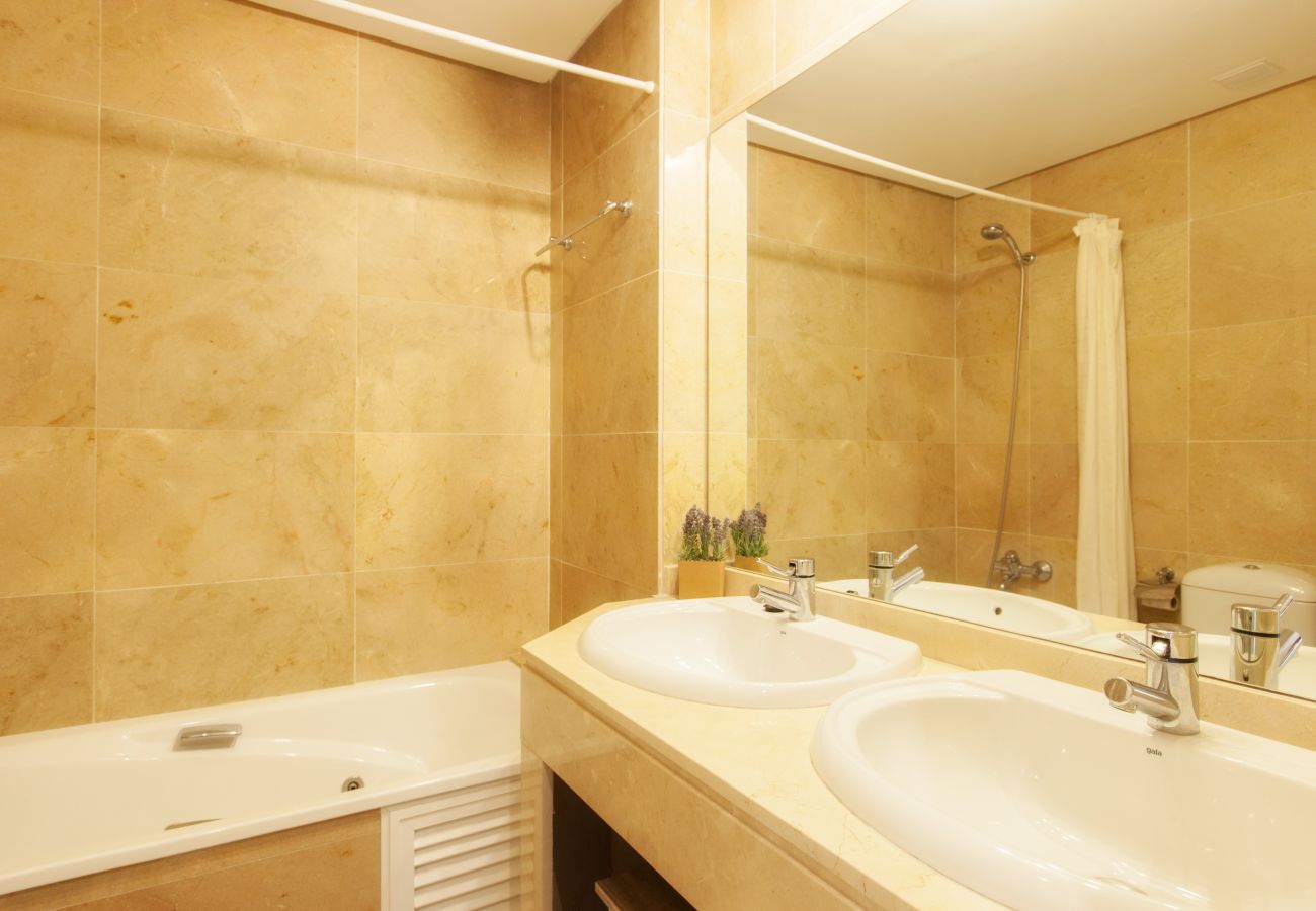 Apartment in Manilva - Marina Duquesa 2342 Beach & Harbour 