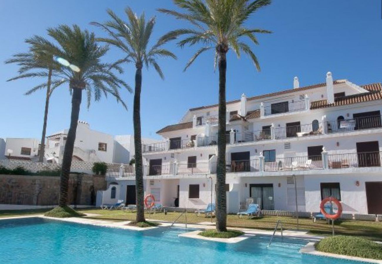Apartment in Manilva - Marina Real Beach Front 2204
