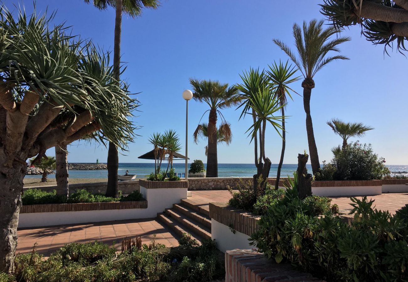 Apartment in Manilva - Marina Real Beach Front 2204
