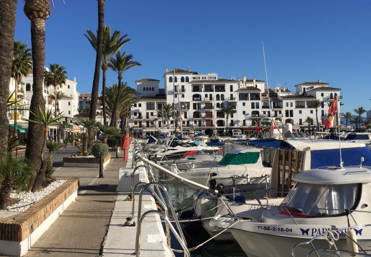 Apartment in Manilva - Marina Real Beach Front 2204