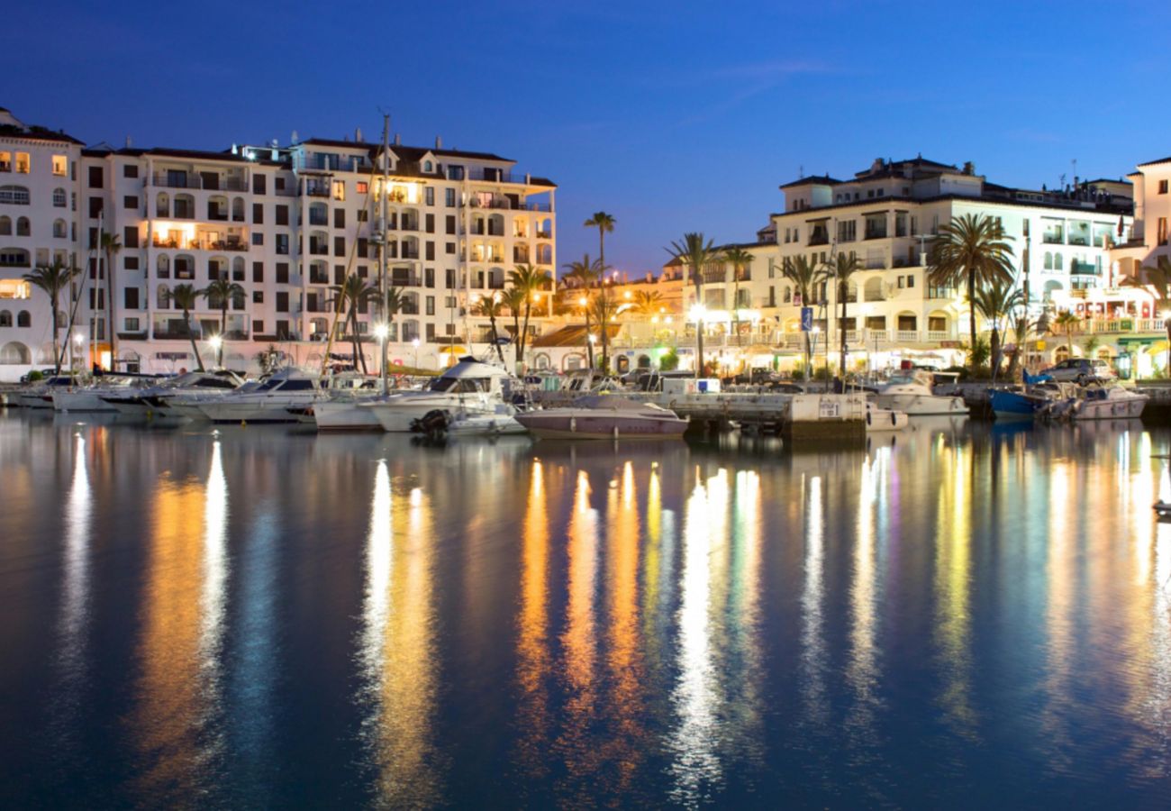 Apartment in Manilva - Marina Real Beach Front 2204