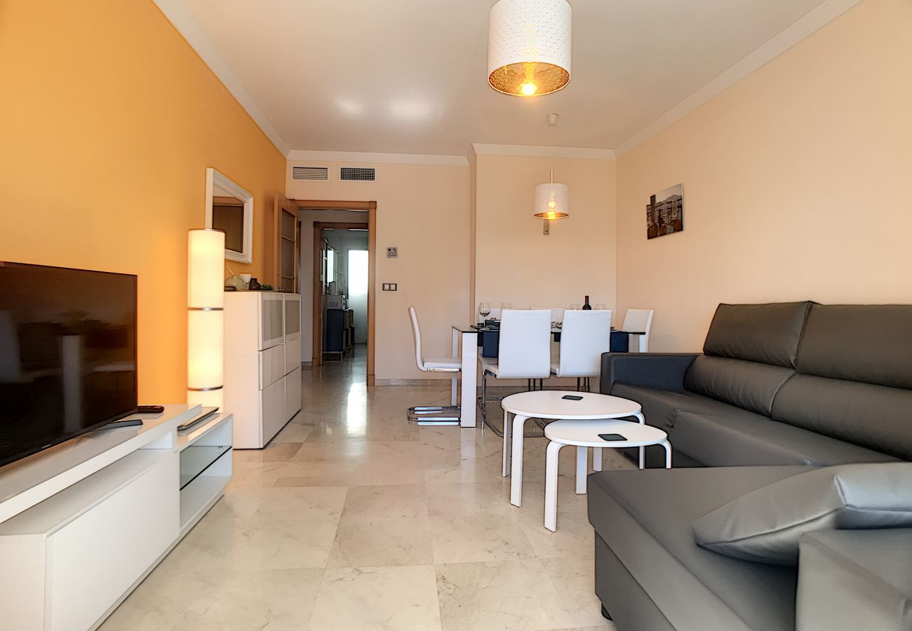 Zapholiday - 2239 - Duquesa holiday apartment - living room