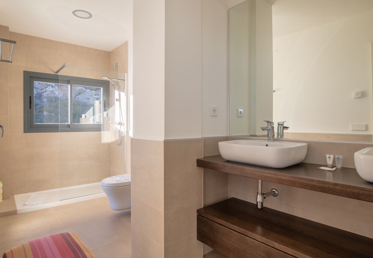 Villa in Manilva - Bahia de las Rocas 2260
