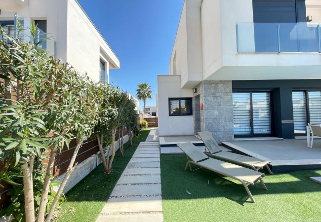 Villa in Orihuela - 3032 Vistabella- Bali 3032 Villa in Orihuela - 3032 Vistabella- Bali 3032