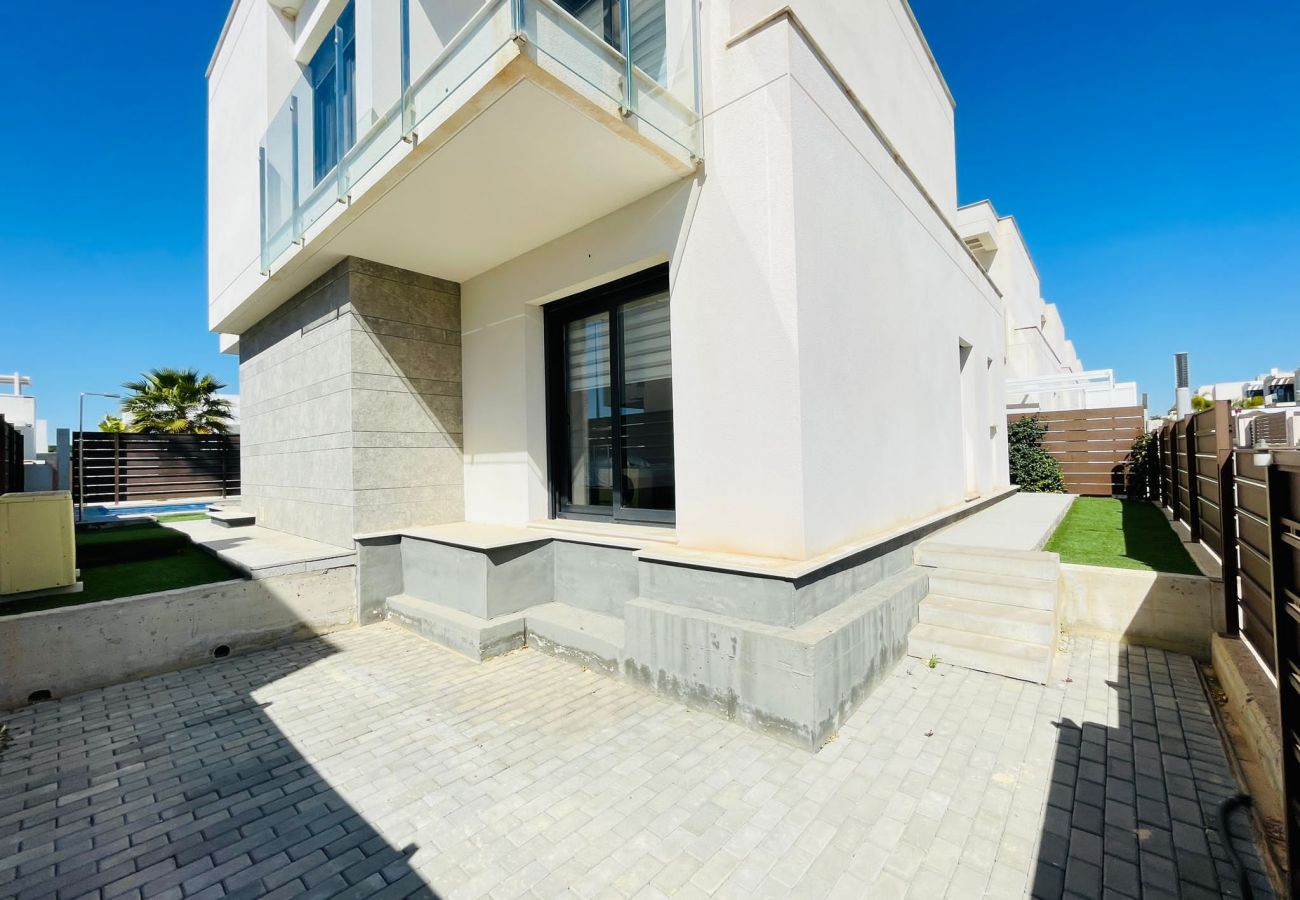 Villa in Orihuela - 3034 Vistabella- Bali 3034