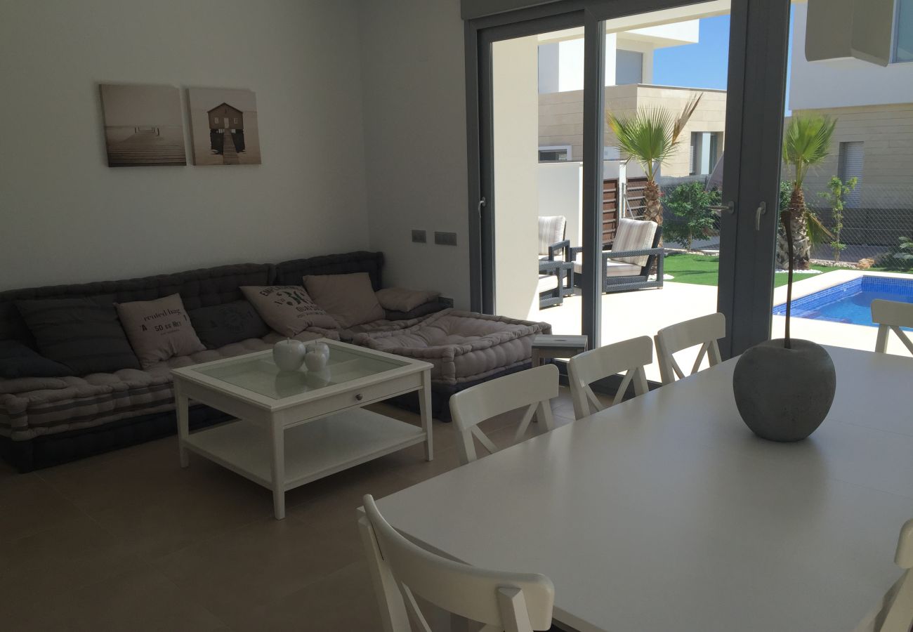 Zapholiday - 3018 - villa Orihuela, Alicante - living room