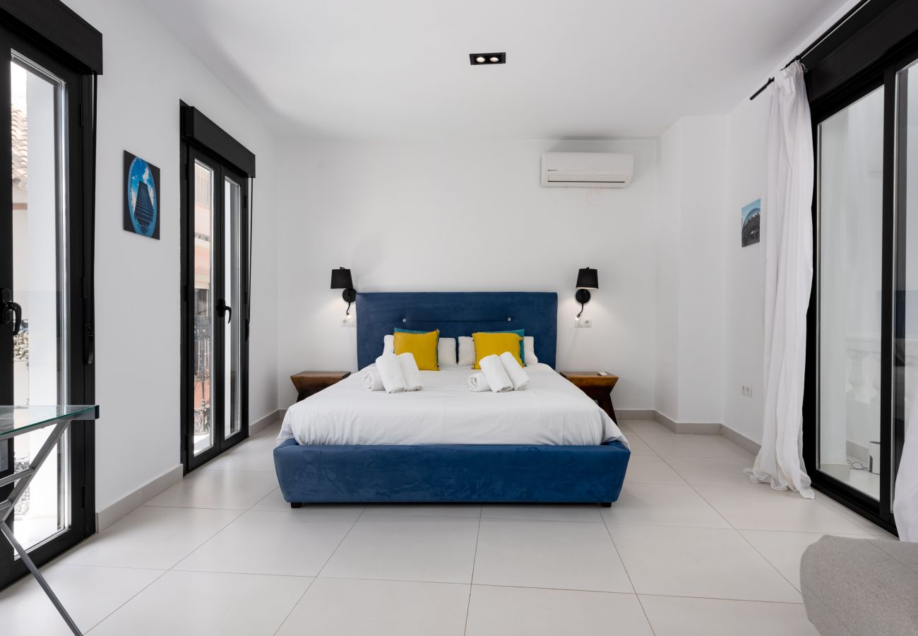 House in Estepona - ESTEPONA TOWN CENTRE 2339
