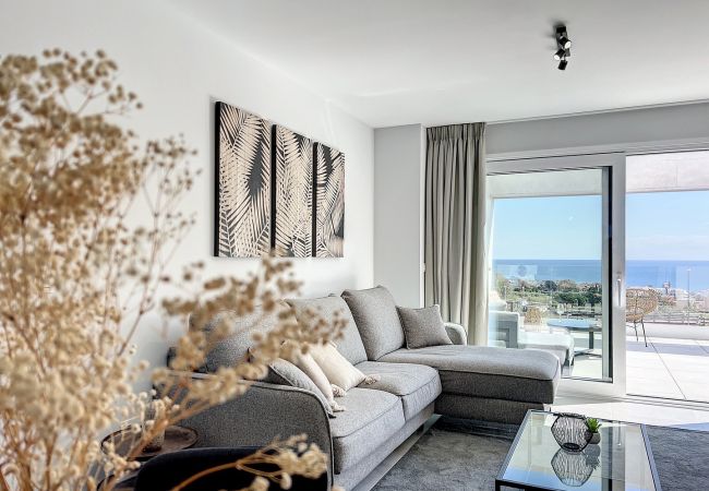  in Casares - Via Celere 2340 Golf & Sea view