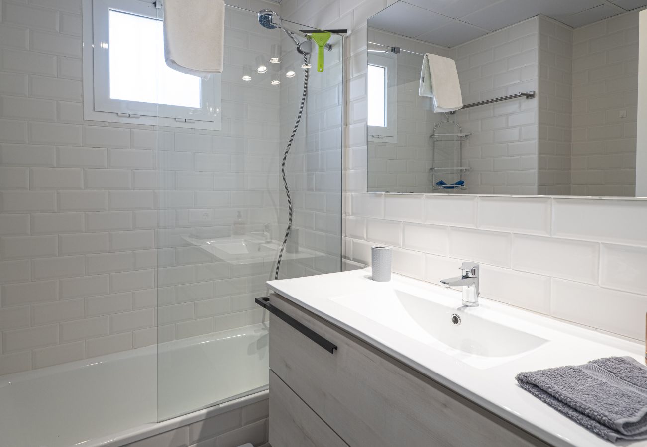 Apartment in Manilva - Small Oasis 2368 Sea & Sun