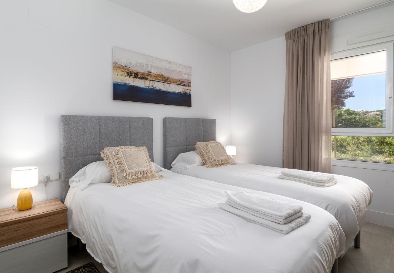 Apartment in San Roque - Emerald Green 2380 Golf & beach