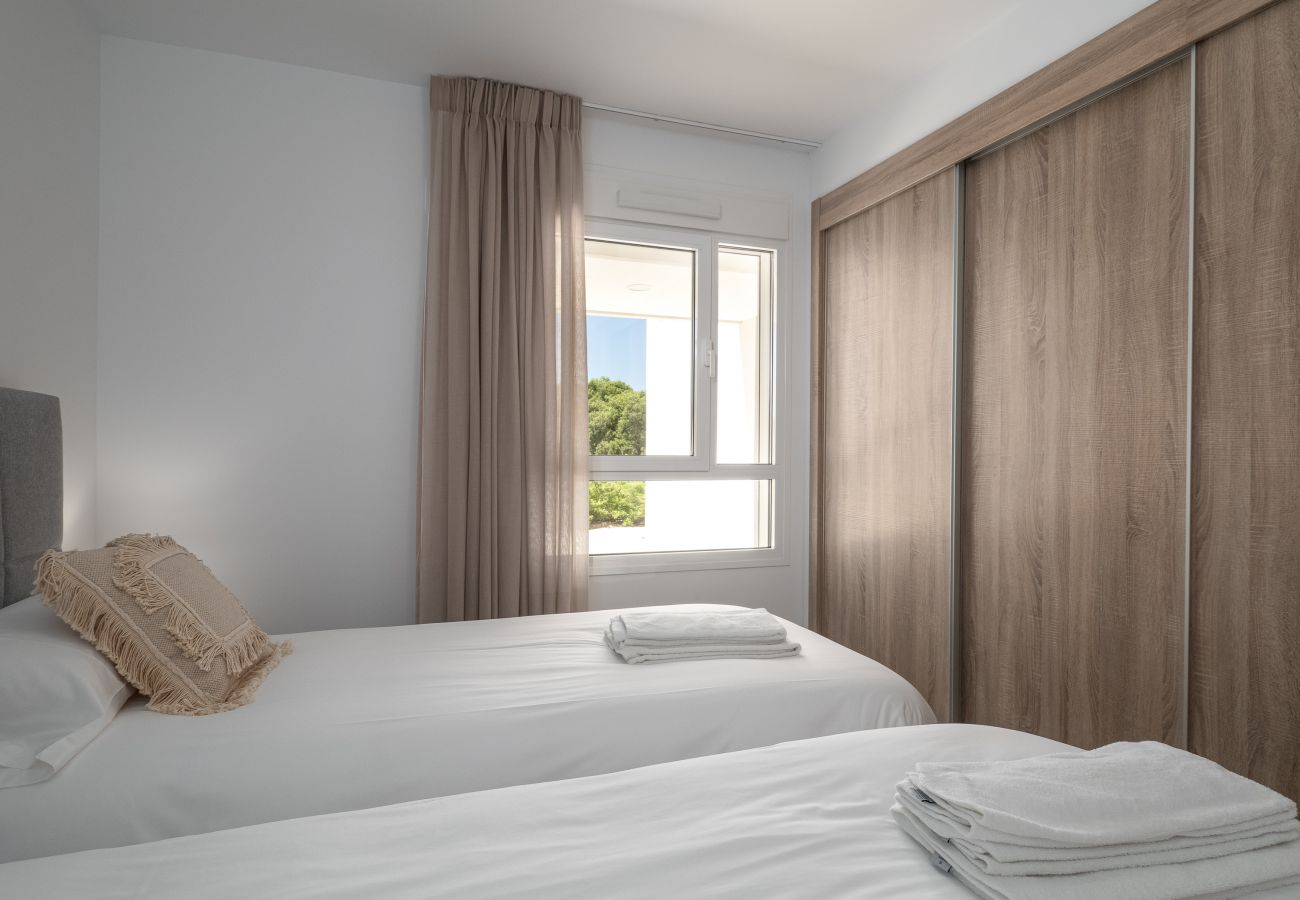 Apartment in San Roque - Emerald Green 2380 Golf & beach