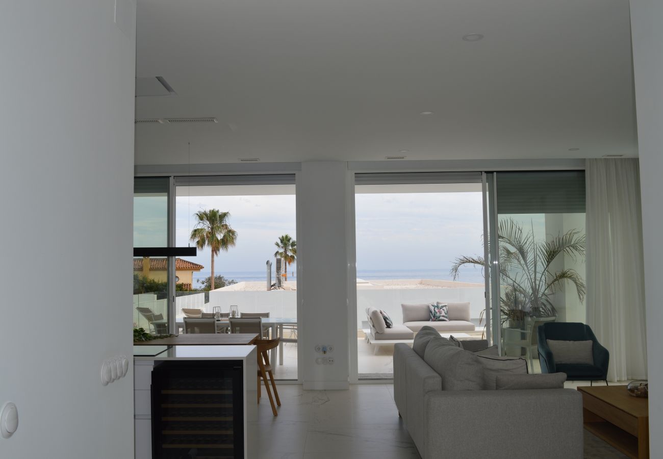 Villa in San Roque - Villa ELISEO 2400 private pool & sea view