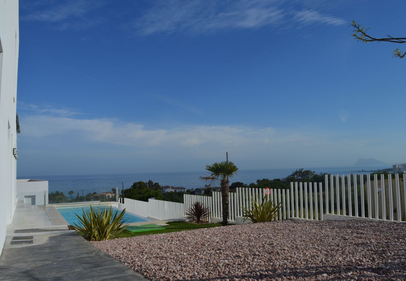 Villa in San Roque - Villa ELISEO 2400 private pool & sea view