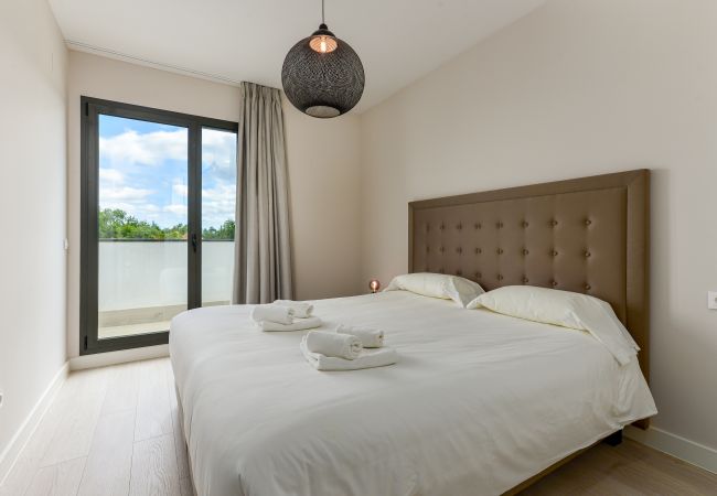 House in San Roque - Hoyo 17 San Roque Club 2406 Golf & Sea House in San Roque - Hoyo 17 San Roque Club 2406 Golf & Sea