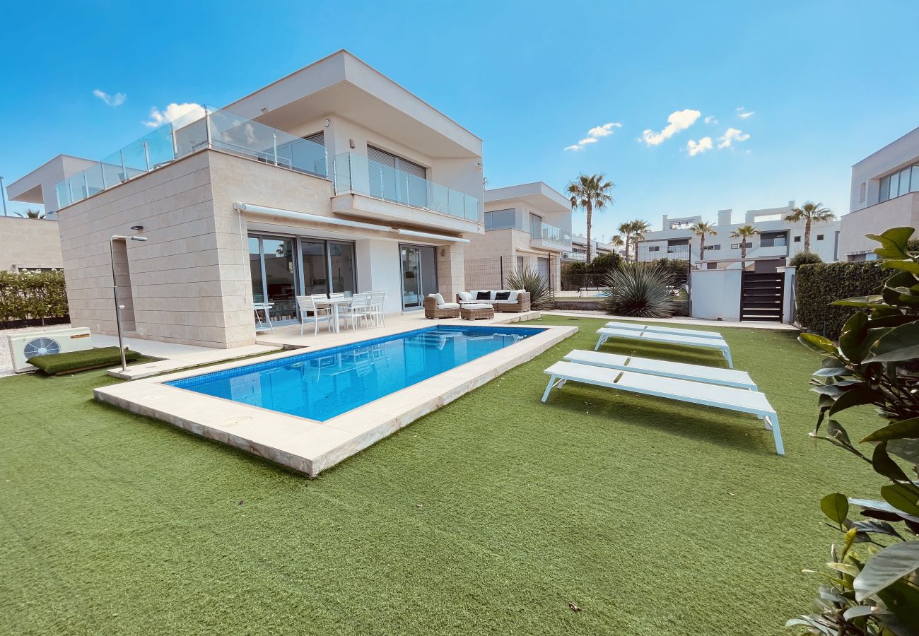 Villa in Orihuela - 3091 Villa MALIBU