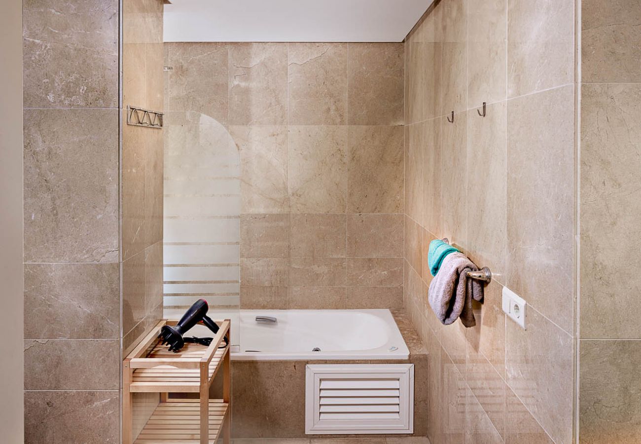 Apartment in Manilva - Marina Real 2434 First Sealine