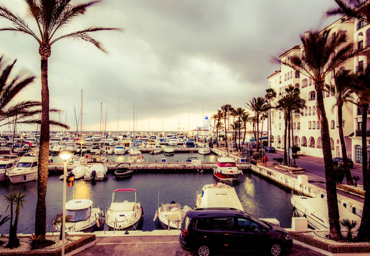 Apartment in Manilva - Marina Real 2434 First Sealine
