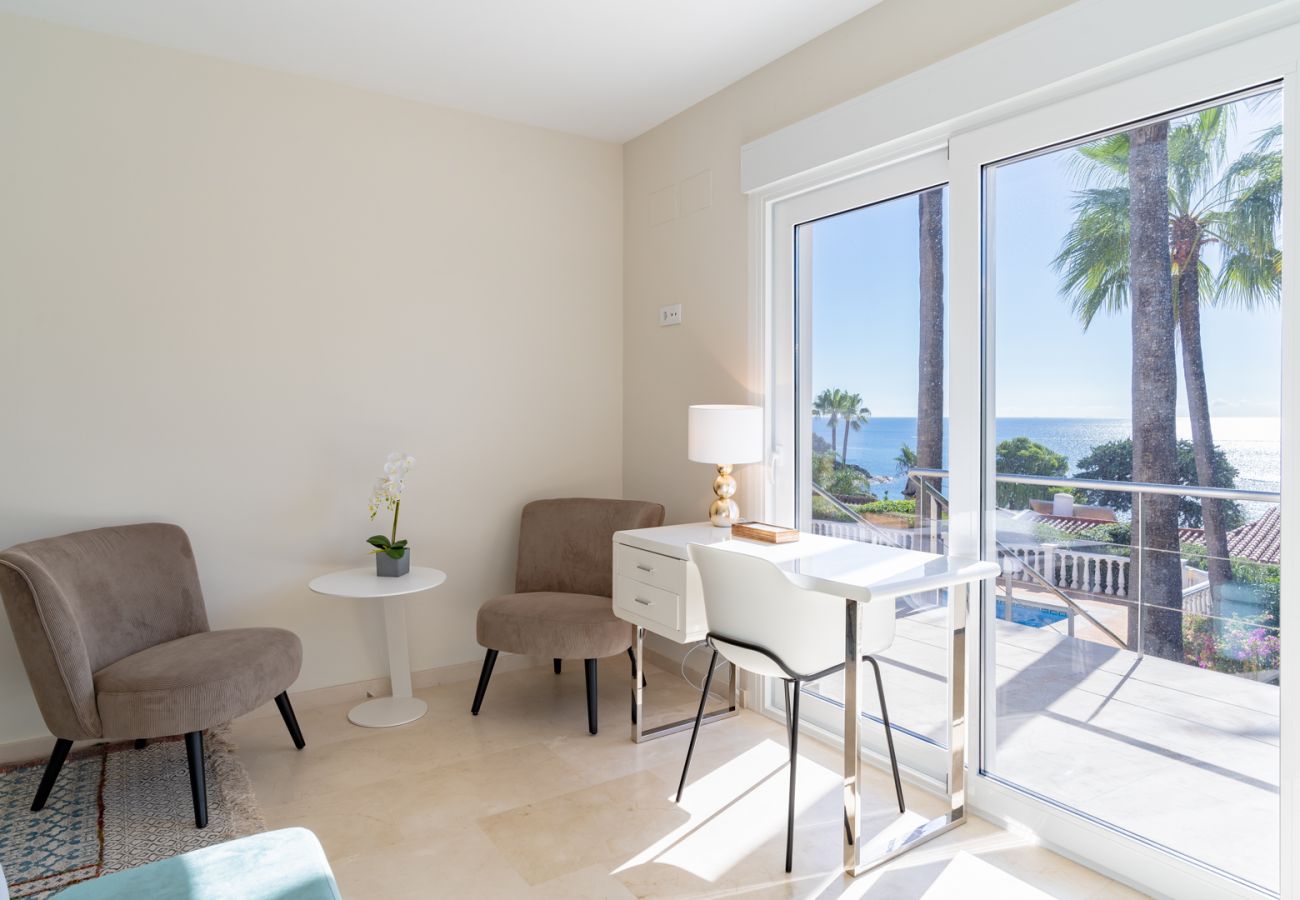Villa in San Roque - Villa Shangri-La  Sotogrande Sea-view  5008