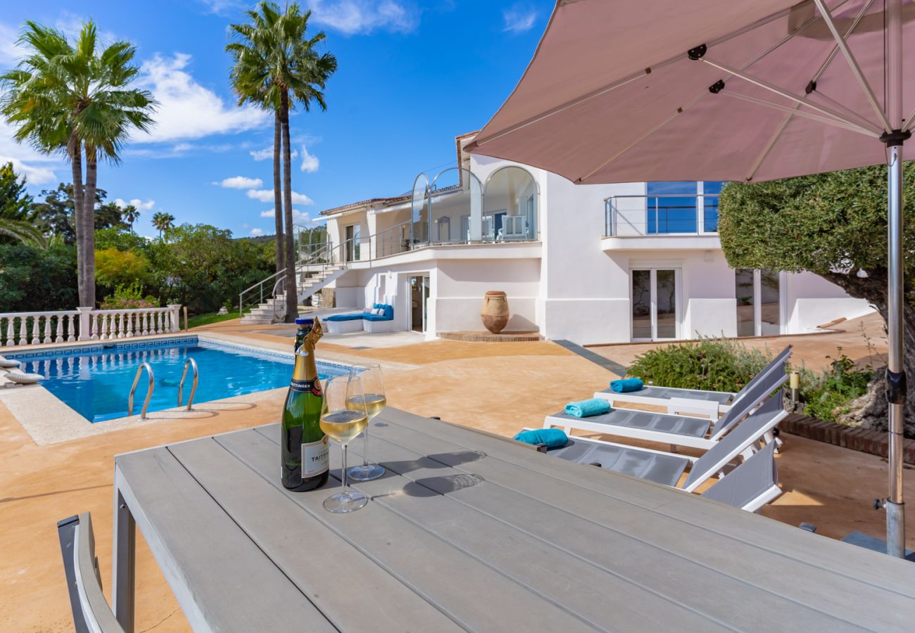 Villa in San Roque - Villa Shangri-La  Sotogrande Sea-view  5008