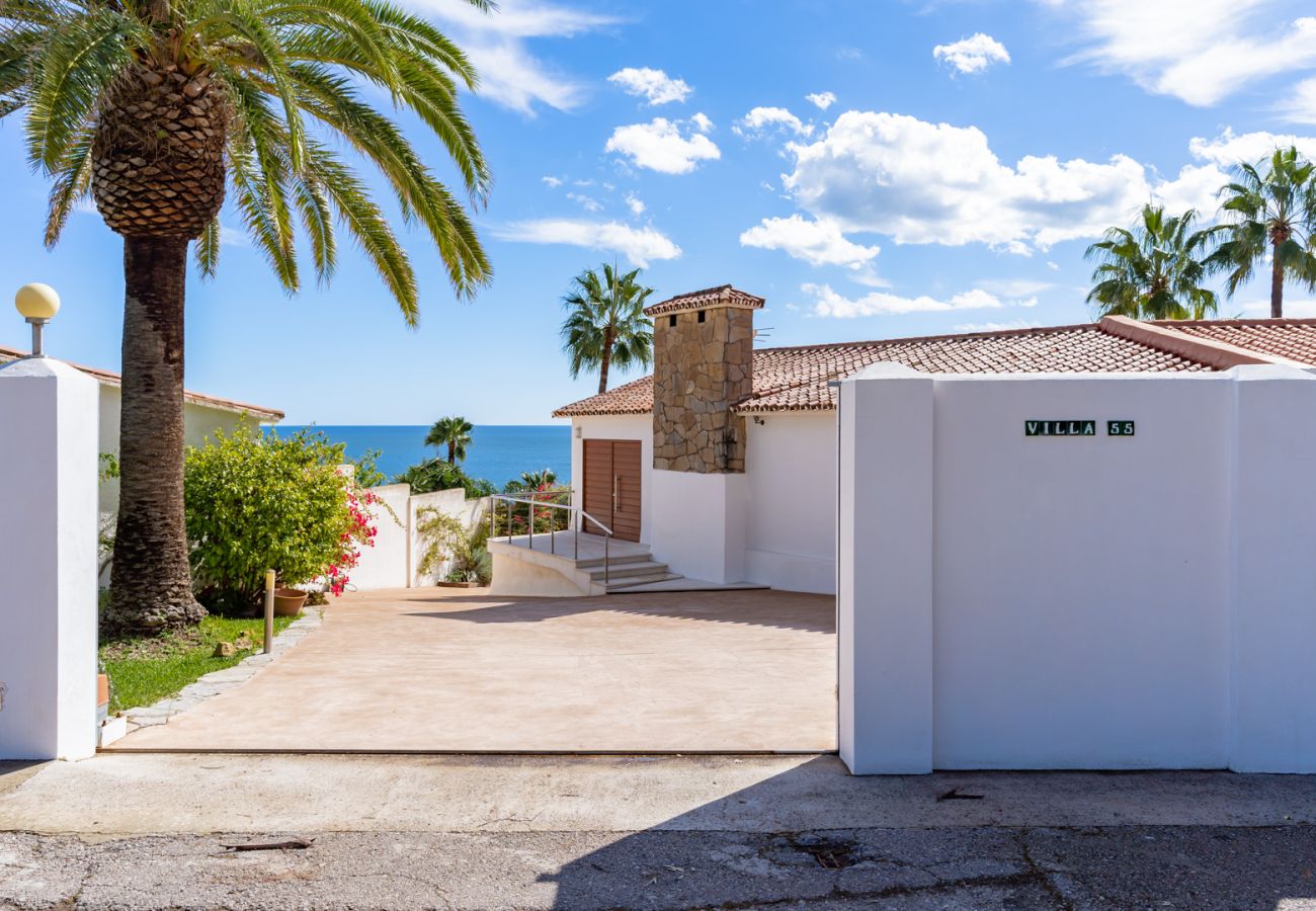 Villa in San Roque - Villa Shangri-La  Sotogrande Sea-view  5008