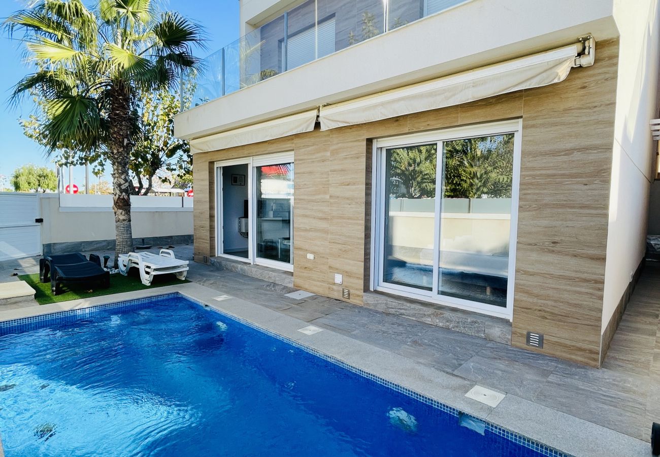 Villa in Pilar de la Horadada - 3094 - VILLA SASHA
