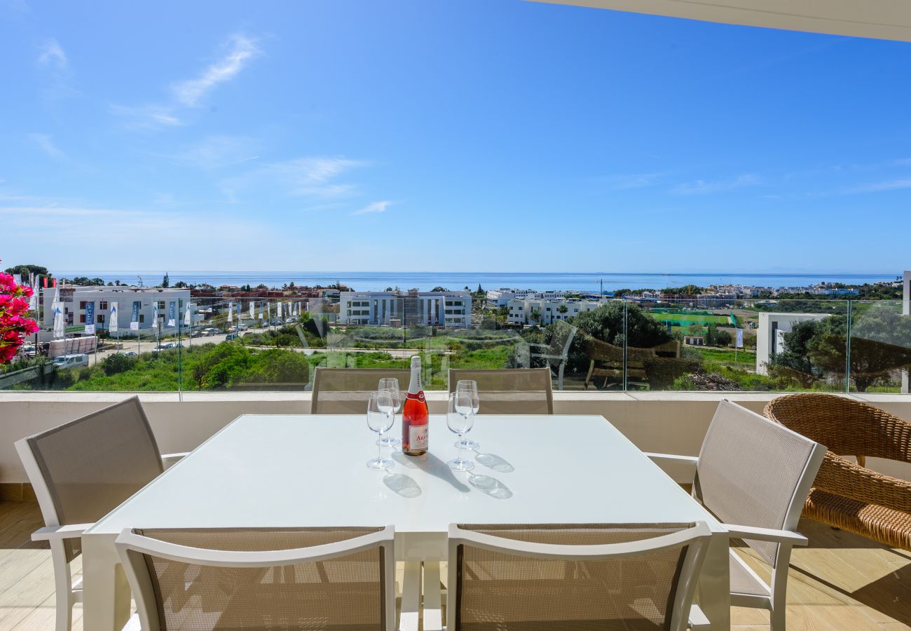 Apartment in Estepona - One 80 Suites 2440
